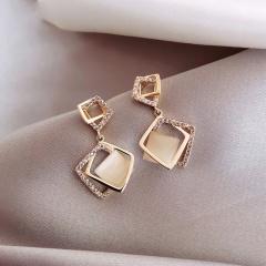 Gold Cat Eyes Stone Temperament Earrings Jewelry Wholesale A