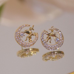 Pony wings moon stars full rhinestone stud earrings (size 1.2cm) gold