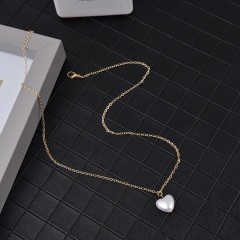 Imitation Pearl Love Heart Clavicle Chain Necklace (chain length 32+5cm) gold