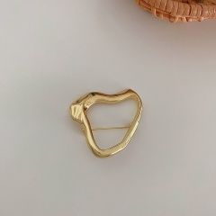 Simple gold hollow irregular brooch A