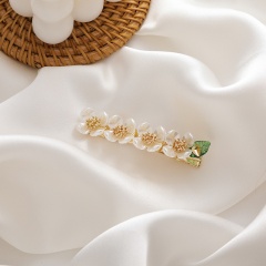 Pear green leaf imitation pearl shell inlaid rhinestone hair clip (6.5*1.5cm) A
