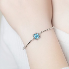 Christmas snowflake blue zircon bracelet (material: copper + zircon / size: 16+3cm) snowflake