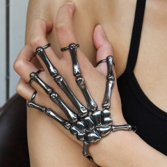 Halloween Punk Exaggerated Ghost Hand Skeleton Finger Bracelet (Material: Alloy/Bracelet Size: 6cm, Ring: Adjustable) Black