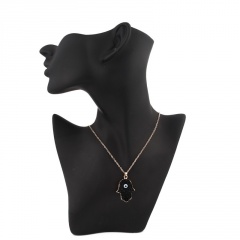 Black palm imitation natural stone resin blue eye necklace (material: alloy + resin + painting oil / pendant: 3.8*2.7cm, chain length: 50+5cm) Black