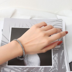 Simple polka dot concave-convex open bracelet (material: copper / size: diameter about 5.8cm) Silver