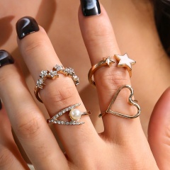 4 pieces of love five-pointed star fishtail pearl and diamond combination ring set Love five-pointed