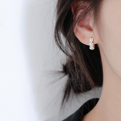 Flower zircon ear hoop earrings (material: copper + zircon / size: 1.3cm) Flower