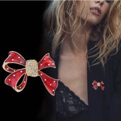 Three-Dimensional Red Bow Tie Wave Dripping Oil Diamond Ribbon Corsage (Material: Alloy / Size: 3.1*4.1cm) Bow