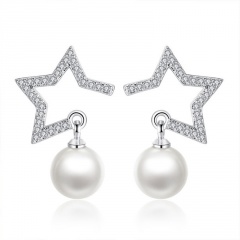 Inlaid Rhinestone Star With Pearl Dangling Earring Silver