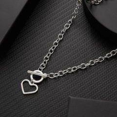 Charm Chain Necklace With Heart Pendant 45CM Silver