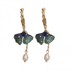Ginkgo Leaf With Pearl Dangling Earring 5.8*2.1cm Gold